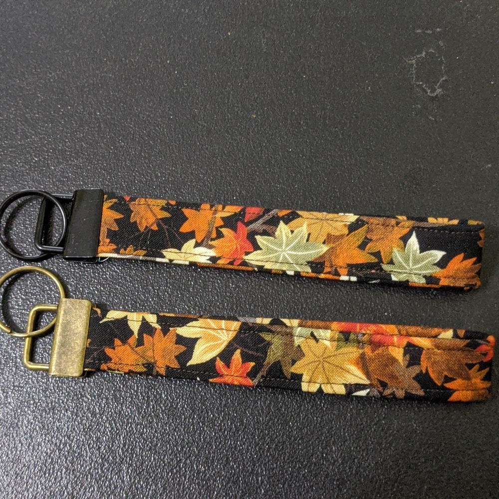 Wristlet key fobs